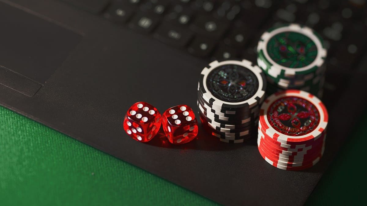 Comparing Traditional and Online Casino Games: Which Is Better?
